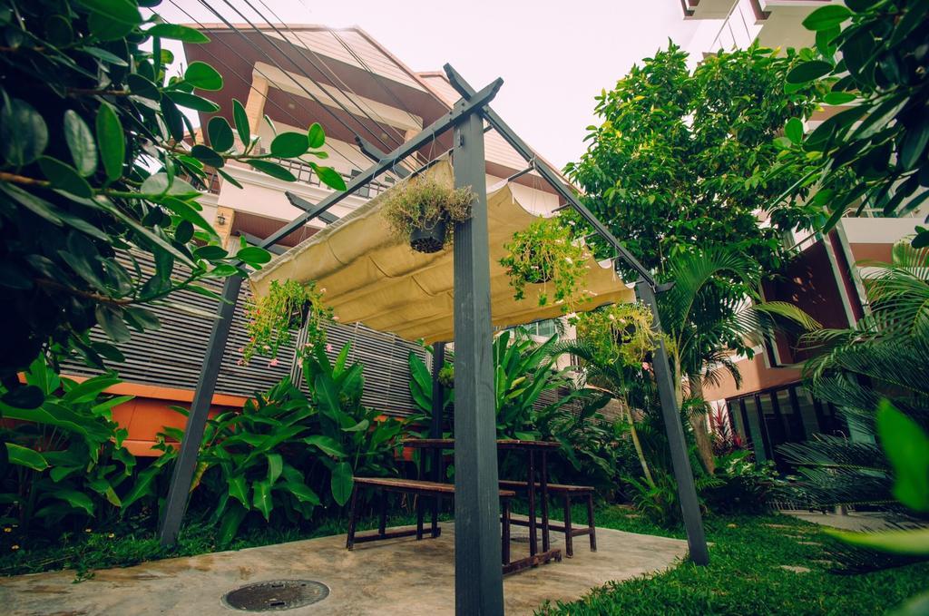 Th Beach Hotel Huahin Kültér fotó