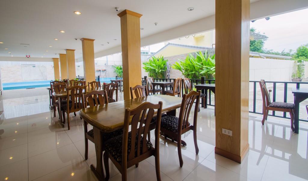 Th Beach Hotel Huahin Kültér fotó