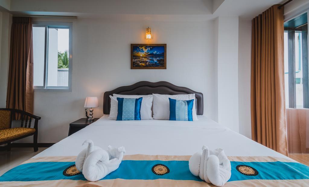 Th Beach Hotel Huahin Kültér fotó